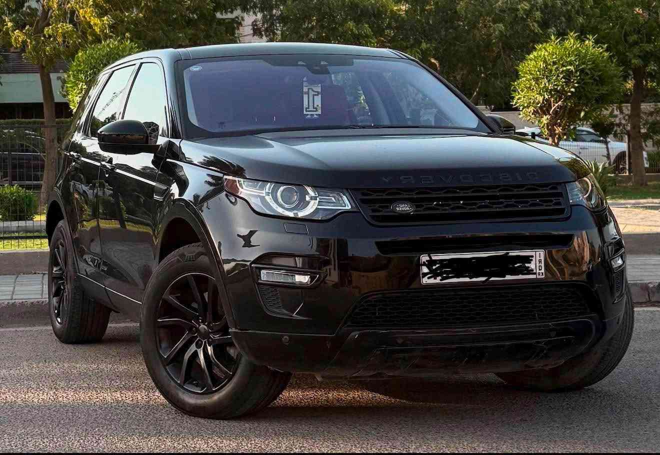 🔥🇬🇧 للبيع أو المراوس – RANGE ROVER DISCOVERY SPORT 
🚘 الموديل: 2018
🇺🇸 وارد أمريكي – Clean Title
📸 صور الحادث موجودة بالمنشور
🎨 بيها باب صبغ فقط
📍 ماشية 43 ألف حقيقي
⚡ المواصفات:
▪️ Black Edition 🖤
▪️ فول مواصفات
▪️ كشنات جلد
▪️ كشنات كهرباء
▪️ سقف بانوراما 🌌
▪️ حساسات أمامية وخلفية
▪️ مرايا شفط
▪️ كامرة خلفية 📷
▪️ سيارة جاهزة 
💰 السعر: 138 ورقة
🔄 للبيع أو المراوس
📍 المكان: بغداد – بسماية
☎️ للاتصال: *********** بغداد, العراق
