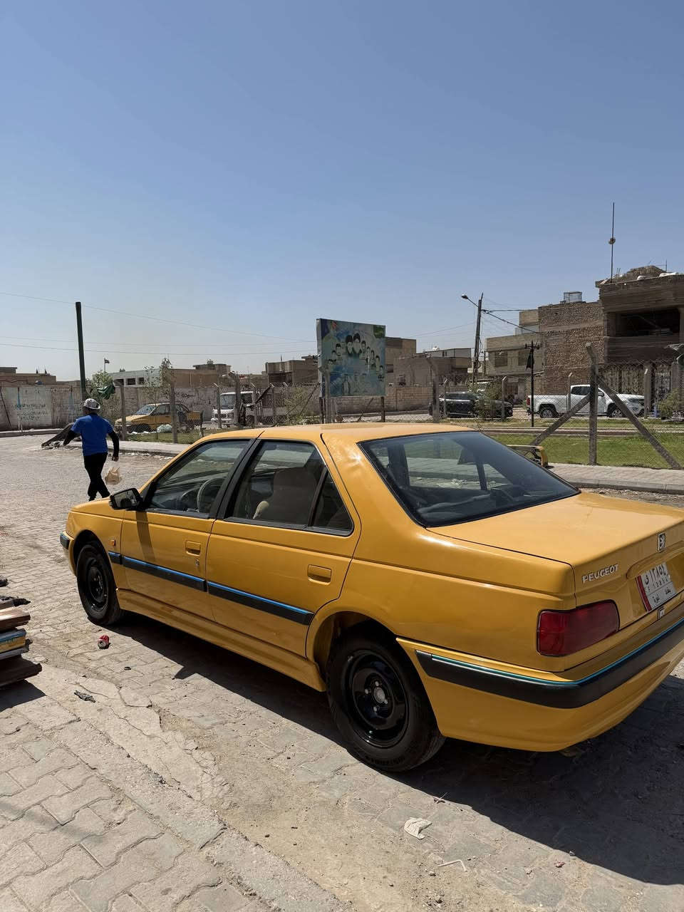 بيجو بارس بغداد 2015 گير ومكينة خير من الله تبريد شغال منظومة غاز بأسمي مصفرة هيئة بيها تبديل جاملغ وصبغ بنيد السعر 48 ورقة للاستفسار ***********
