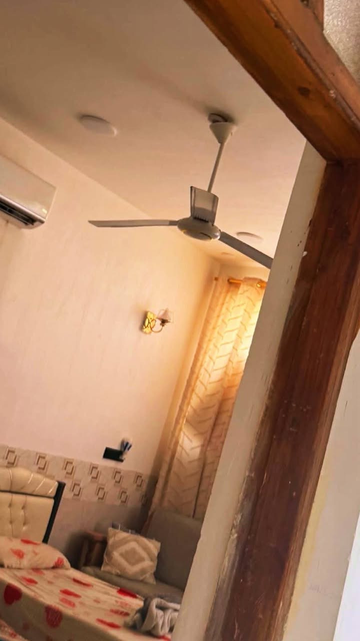 مشتمل للبيع حي الجامعه 
 بناء جديد المساحة 100 طابق واحد 
🏘🏘عنوان المكتب وسام الأماره للعقار🏘🏘 
🤝داموك حي الشهداء مركز شرطة
----------------------- للاستفسار مراسلة الصفحة
اتصال_ ،واتساب  
***********وسام الإمارة
*********** مهند الشمري
 ‏‪***********‬‏ فلاح ابوحسن الاماره
*********** طلال الشمري 
💬 “خلي عقارك بين أيدٍ أمينة – نوصل لك للمشتري أو العقار المناسب في أسرع وقت!
