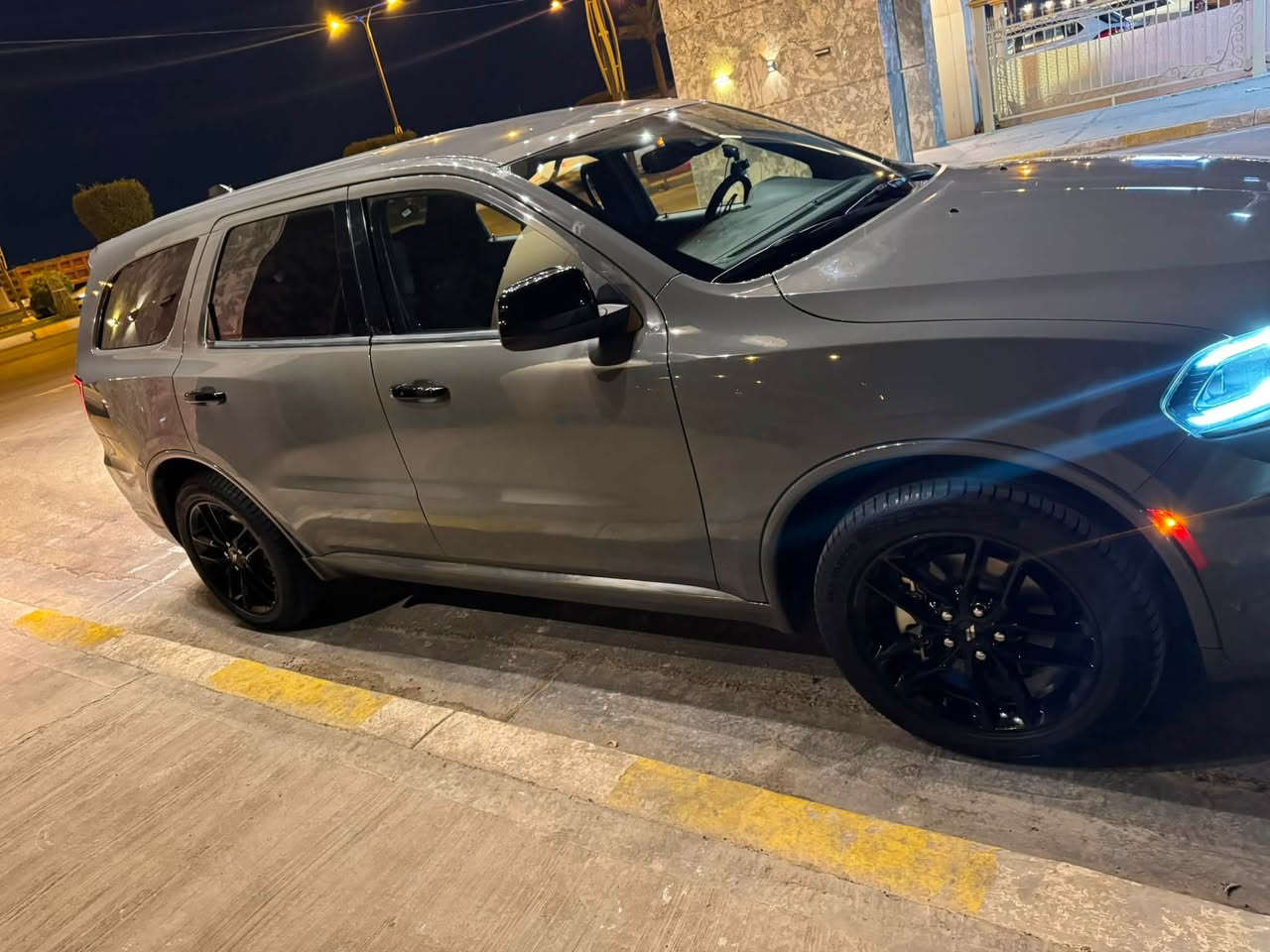 الوحــش الأمــريكي
دورنكو موديل 2023 GT
👑👑👑👑👑👑👑👑👑
اللون : سمنتي ♨️
الممشى : 70 الف مايل 
سنة الصنع : 2023 فئة GT 
🔥 المواصفات 🔥
تو ويل 
رادار امامي وجانبي  
شاشه جبيره 
كشن كهرباء بلادي 
تحكمات ستيرن 
تبريد منفصل 3 قطع 
تخم تاير جديد 
السيارة على بلاد شركه ممفتوح بيها اي شي جديده

♨️الضرر ♨️
 حادثها بابتين عكس السايق صور الحادث بلمنشور 

رقم بغداد باسمي تحويل ثاني يوم

للاتصال والاستفسار : 
***********
