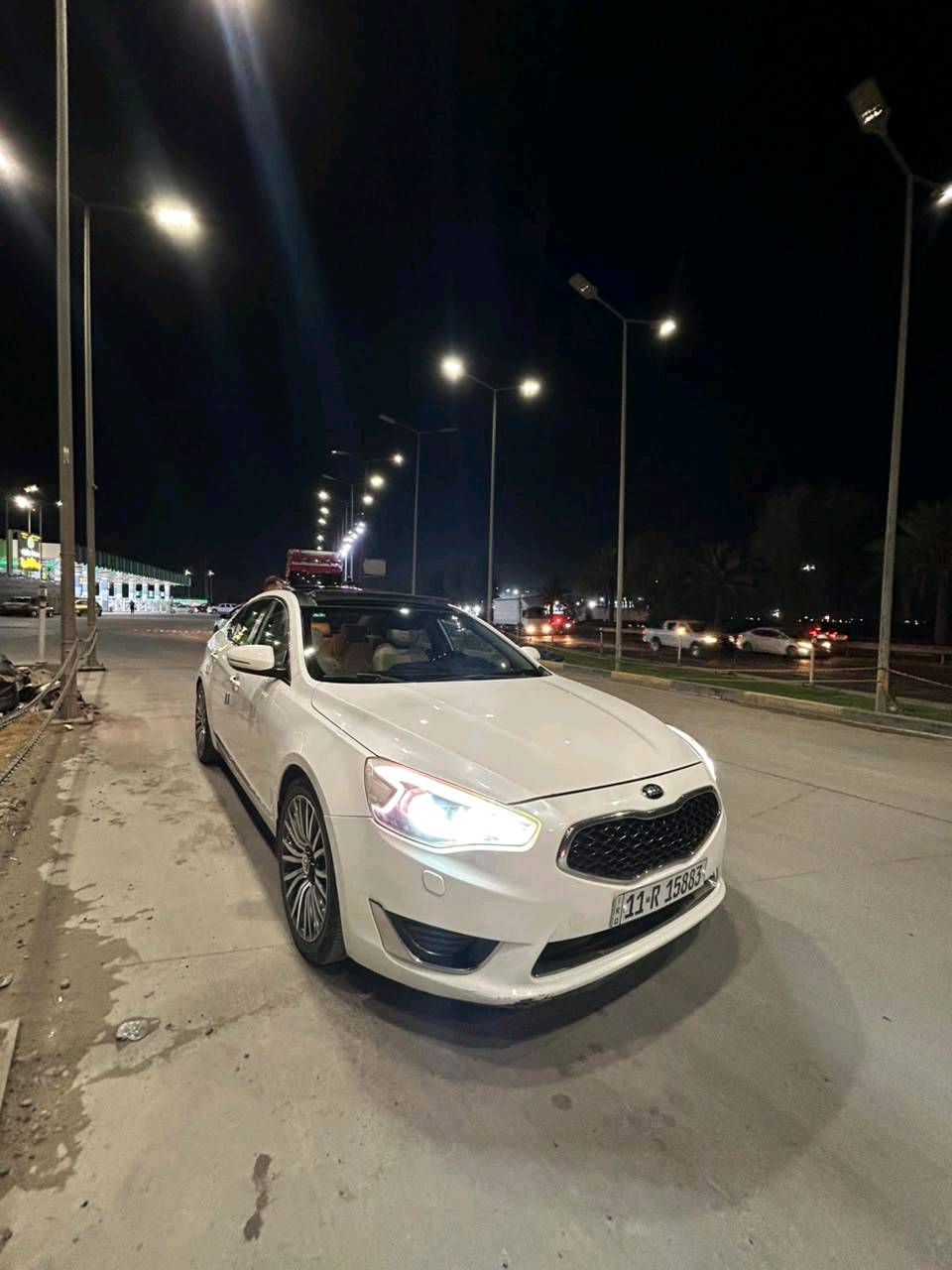 السلام عليكم 
للبيع او مراوس KIA CADENZA
2014 خليجي فول مواصفات vip  ، كفالة السيارة بيها فقط تكحيل بسيط بالداير وبارد بسيط والسونار مرفق مع الصور ، صدر امامي خلفي جديد
محرك مفتوح مبدل كازكيت فقط ، تبريد منظومة جديدة ثلج ، بصمتين ، بانورما ، كشنات جلد ابيض ، تدفئة وتبريد كشنات امامي وخلفي ، كشنات كهرباء و خزن ميموري ، سماعات انفنتي ، اوتو هولد ، سايد بريك بصمة رادارات جانبية  ، بردة خلفية وباقي الموصفات معروفة .
 سنوية و هزة جديدة 
ماشية ١٥٣ 
رقم  بغداد ، السعر 140 بيهة مجال بسيط
تواصل واتس  ***********