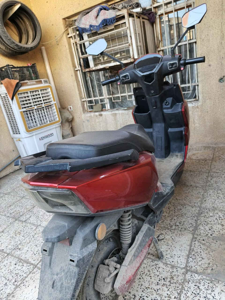 دراجة شحن للبيع موديل 2025
الدراجة شغال كلشي بيها 
تايرات جديدة
دسكات بريك امامي خلفي جديدات
الدراجة صارلها سنة ونص عندي 
الدراجة تمشي ومابيها شي فقط يحتاجلها بطاريات لان بطارياتها القديمة صارت مستهلكة 
السعر 350 غير شامل سعر البطاريات 
مكاني
 جسر ديالى القديم
للأستفسار 
رقمي
*********** 
واتساب هم موجود
