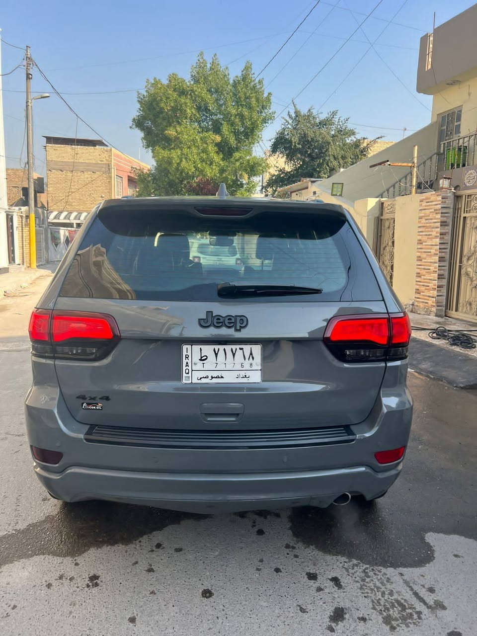 السلام عليكم من رخصة الأدمن سياره للبيع فقط بدون مراوس جيب كراند شيروكي موديل 2019فول مواصفات بلاك توب شاشه بصمه تشغيل عن بعد فتحه سقف رادارات حساسات اماميه خلفيه كامره شاشه رادار بل مرايه مري شفط لايت زنون جنطه كهرباء فور ويل 4 *4 رقم جديد انكليزي تحويل ثاني يوم السياره مناقصه حبايه والسيارة خير من الله السعر ١٩٠ وبيه مجال للطيبين رقم راعيه *********** أو مراسله وتساب *********** المكان بغداد الحرية وكل الهلآ
