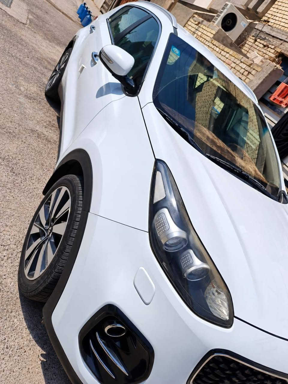 🚘 للبيع كيا سبورتاج موديل 2017
🔹 وارد خليجي
🔹 مكفولة من الضربة والصبغ
🔹 تحكم ستيرن
🔹 مرايات شفط
🔹 كشنات جلد
🔹 حساسات أمامي + خلفي + جانبي
🔹 كير ومحرك مكفول بلادي
🔹 ماشية 115 ألف كم
🔹 رقم بغداد إنكليزي جديد
🔹 السيارة باسمي
🔹 السنوية جديدة

💰 السعر: 168 
💵 وبها مجال بسيط

📍 المكان: بغداد – حي الجهاد
 اتصال ***********
