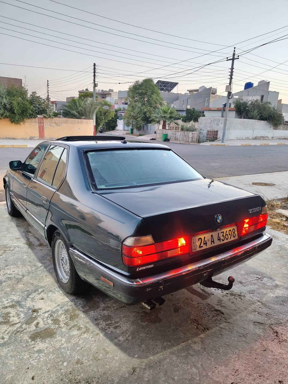 السلام وعليكم شباب بيئم دبليو للبيع 730i V6 عليها محرك و گير 35 مال گصه شرط محرك 6 فل 3500 لون زيتوني محرك گير شرط گير أوتوماتيك فتحه سقف طگتين موديل 1994 سياره حلوه ونضيفه مرتبه رقم دهوك جديد هزه جديده لي 2027 سنويه جديده لي 2031 كابون بانزين تحويل وكاله شرط شرعي موجود مكان سياره دهوك دوميز فايده سعر 58 وبيها مجال سياره حيل حيل حلوه كلشي شرط بيها فولل مصبوغة للجمالية بعد مامبولشه صبغ بدون معجون بدون دعم تبريد ثلج عل سويج تفدئة نار تخم خلفي كله جديد تخم امامي كله جديد تخم تواير جدد كشنات كهرب جلد سكريتر كهربائي تحديد سرعة شغال برغي نقص مابيها ترايك وين ماتريد للتواصل مع صاحب السياره رقم الهاتف *********** كورك زين *********** فول مفول انطيك كلشي شرط 🇩🇪🔥
