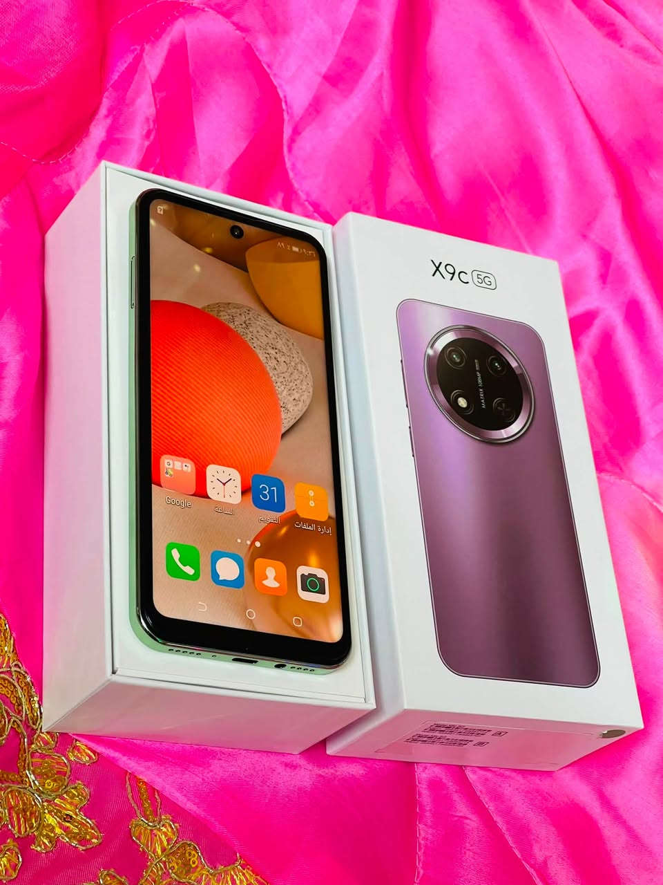 جهاز هونر اكس 9c.. ذاكره 256رام 12.. جهاز غني عن التعريف ما مفتوح شرط بوبجي 60فريم غراضو كاملا نضيف حيللل.. جهاز الوجبة الثانيه تاخذو كلو شغال شرط ومال بيت.. السعر 175وبي مجال شي بصيط مكان موصل الايمن بل جديدة.. ***********
