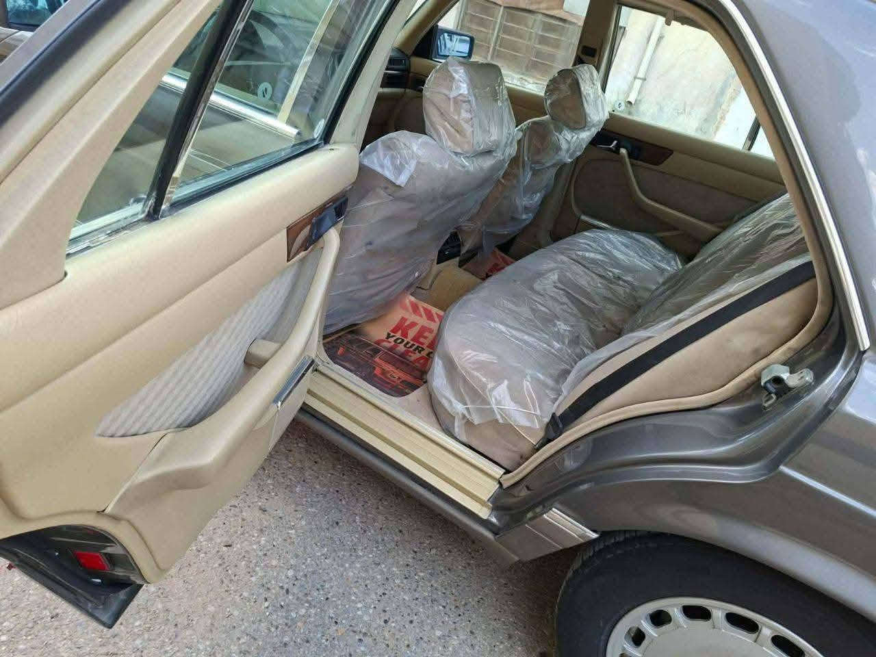 1991 رقم بغداد باسمي  مكينه بلادي  تبريد شغال صبغ عام جماليه   هاي نضافته 
*********** سعر100 بيه مجال شي بصيط
