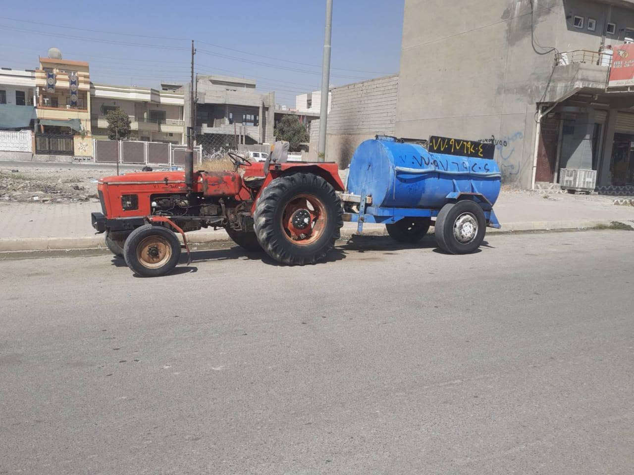 لام عليكم 
مكينه عنتر موديل 82 ......اوراق ((كتاب من الشركه بيها))
كير محرك شرط 
كشر مثل ما موضح في الصوره 
نضافه خير من الله ما شاء الله 🚜🚜🚜🚜🚜كركوك
.......
مع مقطوره وصوندات وماطور ماء 
يعني گبل اطلع للشغل للتفاصيل ..اكثر اتصل على الرقم ☎️📞📞📞***********🚜
كركوك
