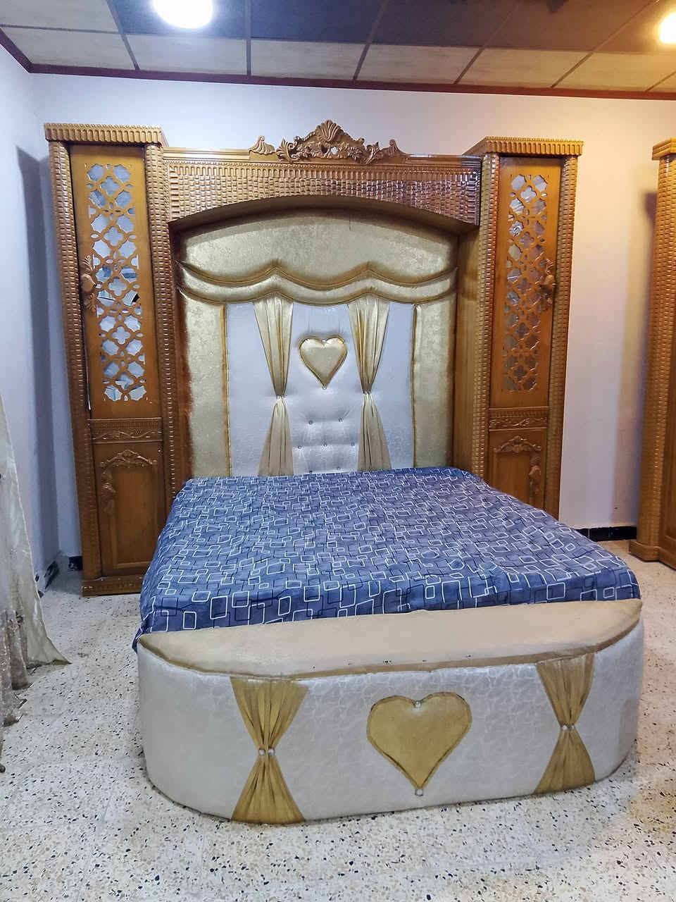 غرفة نوم • تفصال • الموقع الأيمن