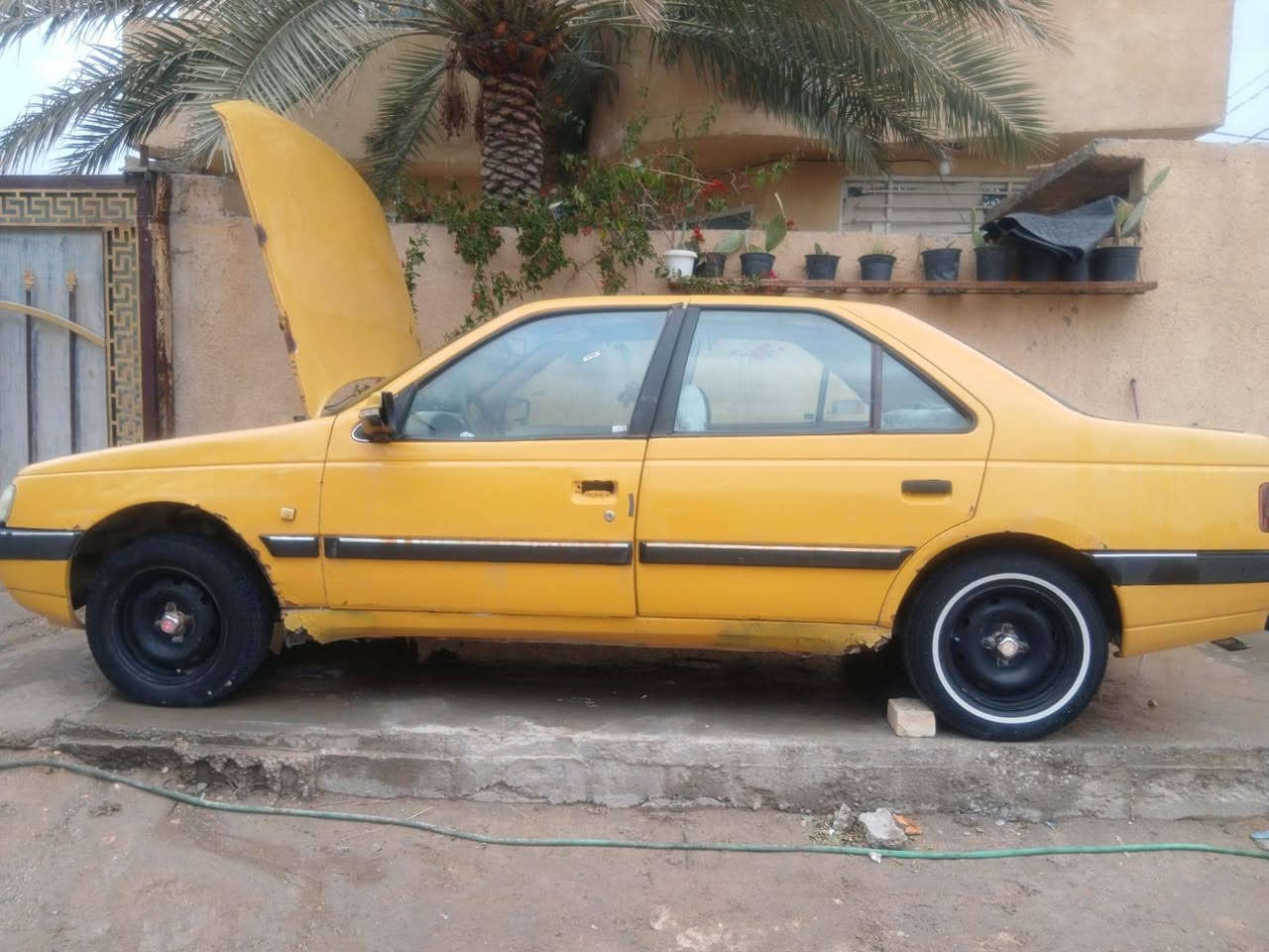 سلام عليكم ورحمة الله بيجو 405 اكد  موديل 15  مصفره هيئه او غرامات تحويل مباشر / خاص  او الاتصال على الرقم *********** السعر ٢٧ او بيه مجال
