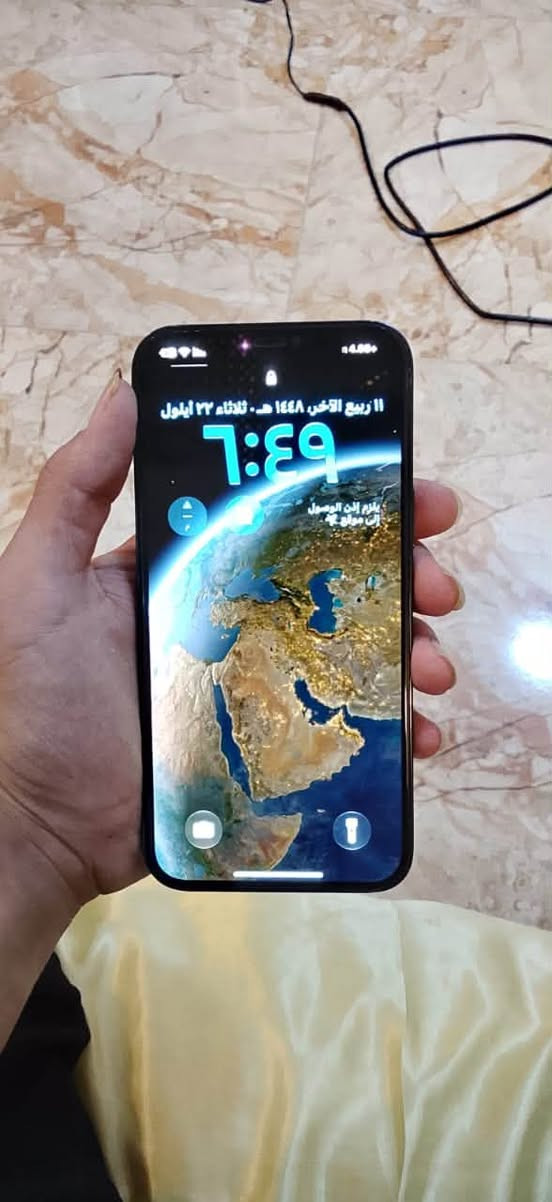 للبيع آيفون ١٢برو ماكس فول مواصفات مبدل شاشة اصلية شرط وضهر بيه شي خفيف ذاكرة ٢٥٦فول  كفر وشاحنة ويا رايده ٤٠٠ول يكسر بسعر يسمع كلام مو حلو تواصل مازنجر و وتساب ***********مكان موصل جانب الأيسر حي الانتصار شارع ٦٠
