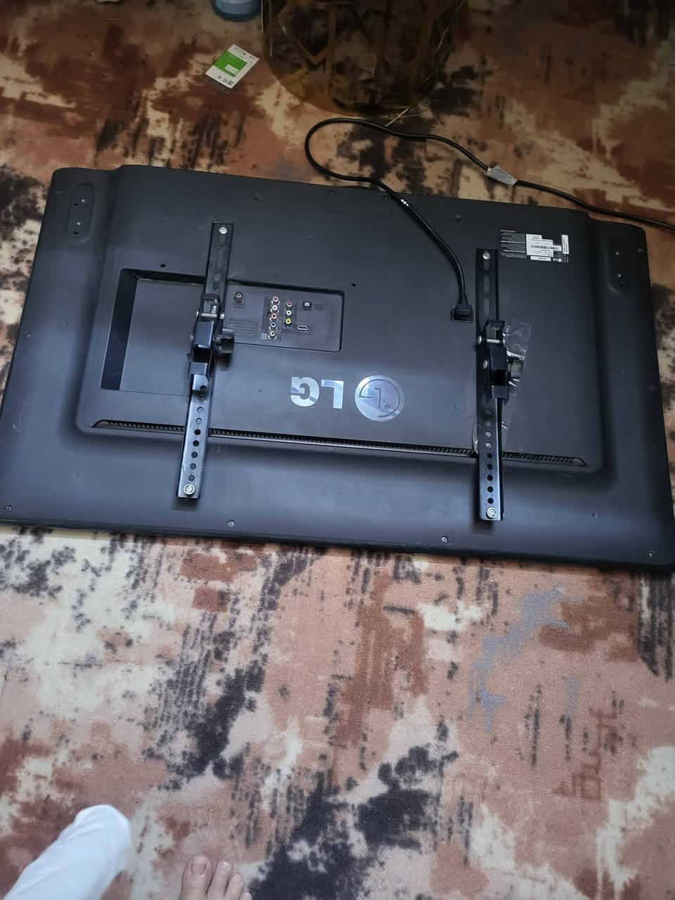 اغراض للبيع //شاشه LG ماخذيها 750قياس 42 نريدها 300....غساله ماخذيها 7اوراق نريدها 350/بنكة شحن الدكمه تشكل مالتها ب55/كلهن نظيفات واستخدام كلش قليل اقل السنه العنوان كربلاء طريق الحر للتواصل(***********)
