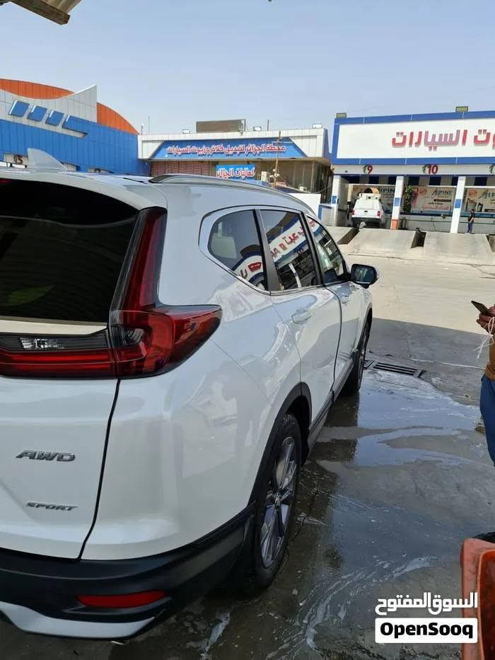 السلام عليكم شباب للــبيع هـوندا CR-V 2021 مكفولة من كل شيء لاحادث ولا قطرة صبغ
السعر 16.500 $
يعني 165 ورقة
رقم بغداد 
وارد كندي بحالة ممتازة
السيارة برغي مامفتوح بيها .
كير ومكينه مكفولة 
لاشخوط ولا رصعات
داش كام امامي وخلفي
رادار 
مثبت سرعه 
الى اخره من مواصفات حلوة
للتواصل ***********

نص مكتوب في الصور:
- السوق المفتوح
- OpenSooq
- السوق المفتوح OpenSooq