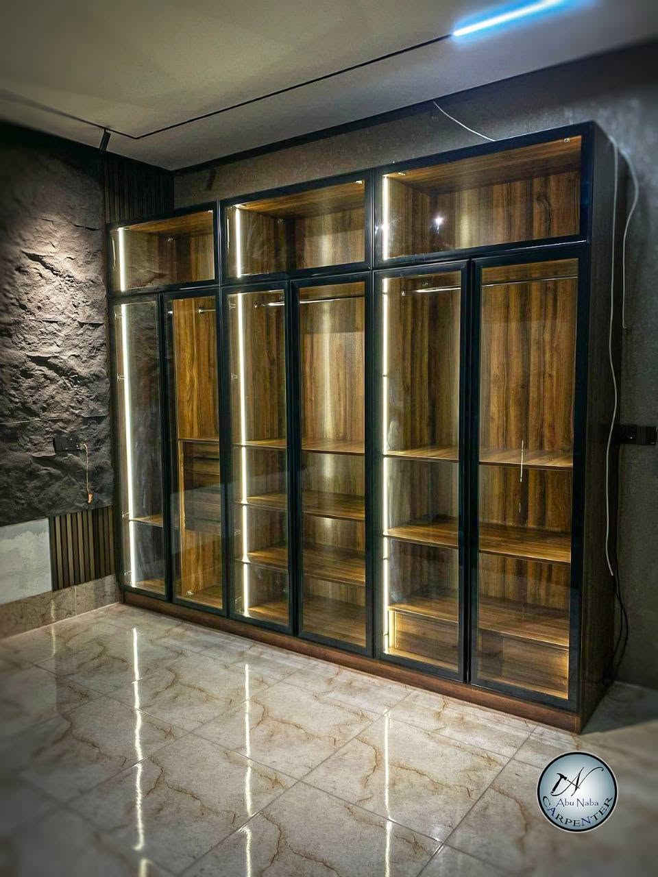 دريسنج روم بتفاصيل مصممة على مزاجك، مساحات منظمة تساعدكم في تنظيم الملابس
تصميم عملي وجذاب يناسب كل زوايا بيتك. 
اختار الخامات، الألوان، والستايل الذي يعبر عن شخصيتك، حلمك في ترتيب وأناقة بلا حدود🥰 لا تترد بالتواصل معنا
***********‪
***********‪
