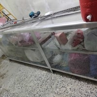 ميز المنيوم • ٤متر ونص • للمحل