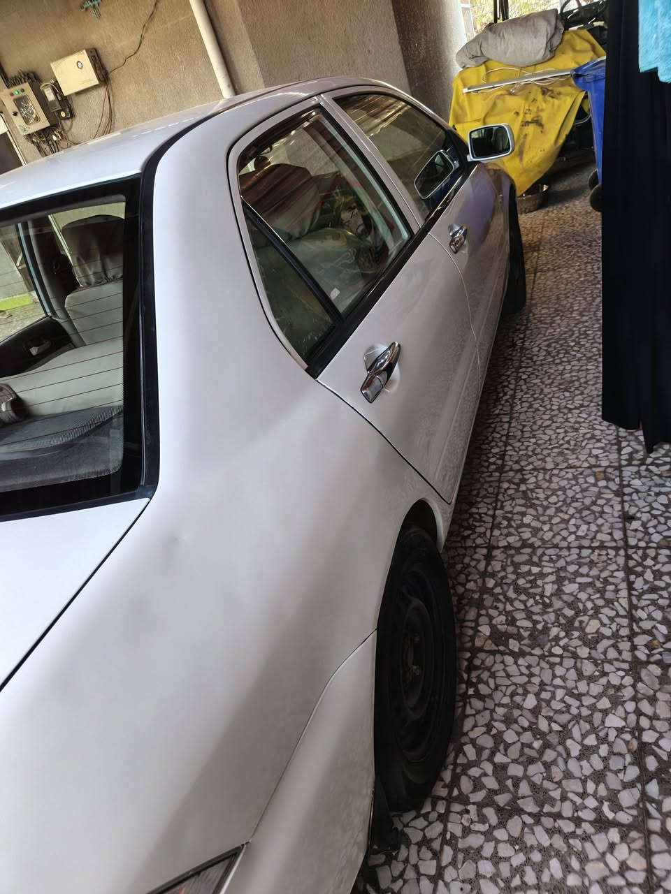 سلام عليكم لانسر للبيع 
رقم جديد بابل سياره نضيفه وجديد مابيها اي نقص صبغ گد شبر  في الصندوق خلفيه وتبديل هلالات(اثر خياس) تبريد ثلج سياره ناعمه مكاني بغداد الشراي يتصل السعر ب 80ورقه
:***********
