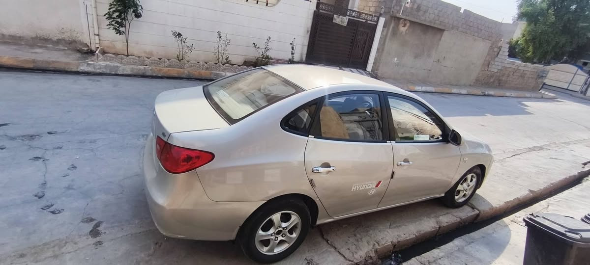 سلام عليكم النتره موديل 9 محرك16 دكشين عالي بدون دواخل بدون تبديل شرط الفحص بيه شبر صبغ جامرلق امامي كير محرك تبريد مكفول حساسات شركه موجوده بيه بطاقه بانزين بيها صدر امامي خلفي جديد شاشه كامره كله شغال ومراوس ابتكسي هم يرهم السعر حيل مناسب لاستفسار ***********
