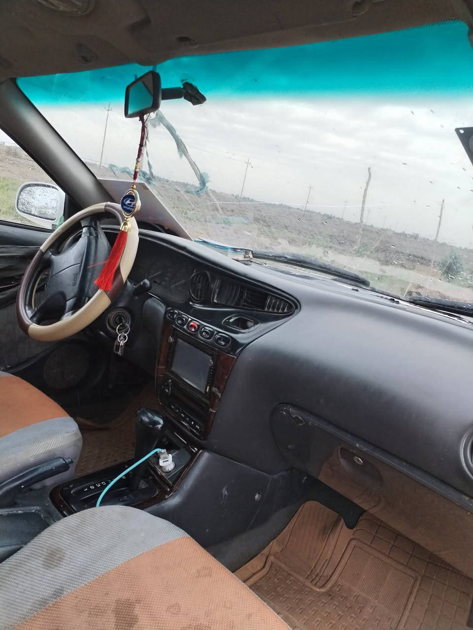 سياره دايو لكنزا موديل ٢٠٠٠ بأسمي رقم مثنى مكينه وكير خير من الله مكاني ناصريه السعر ٣٣ والمراوس ترهم الاتصال ***********@
