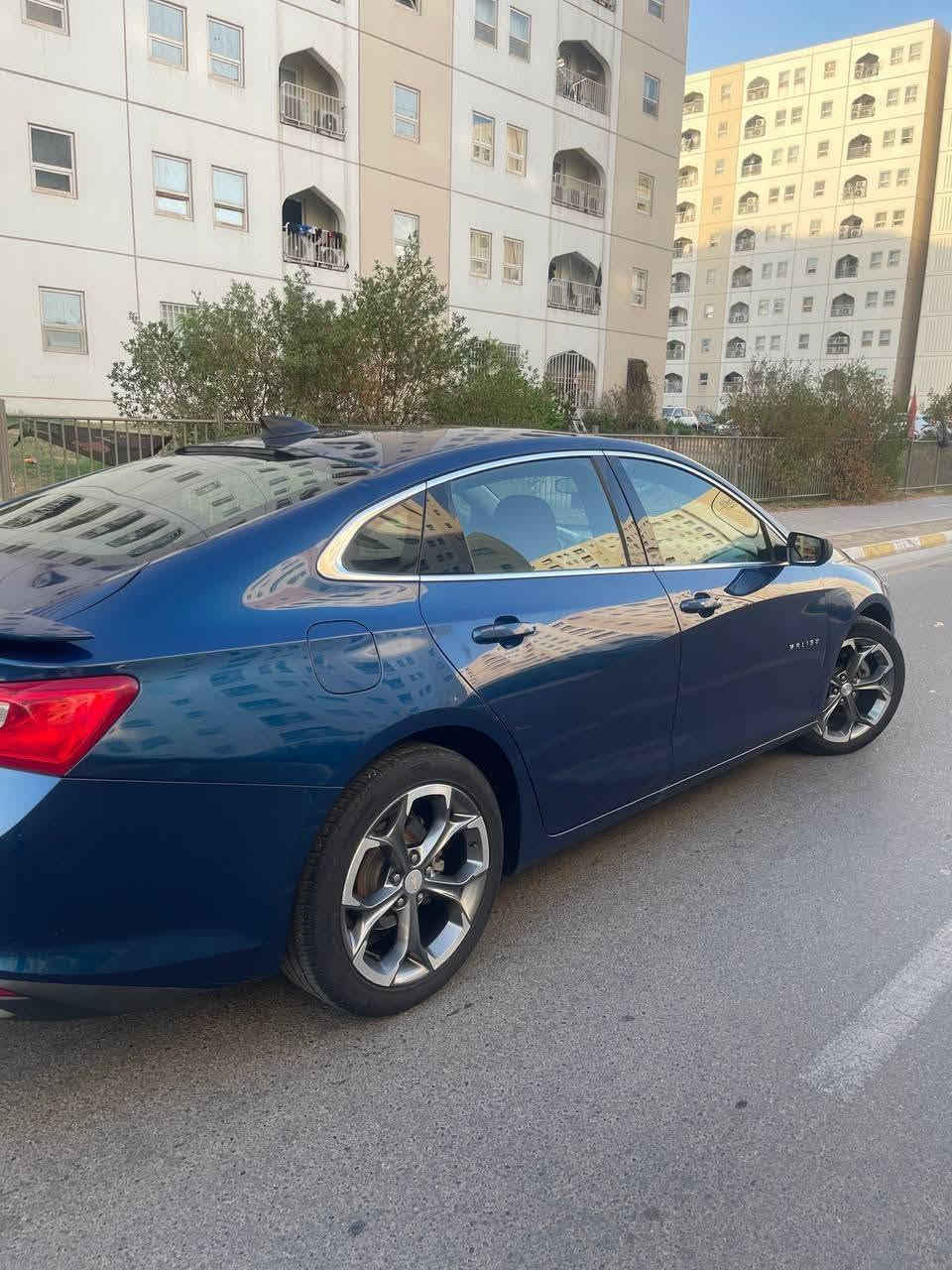 السلام عليكم اخوان
للبيع سياره ماليبو 
الموديل 2019 
رقم انكليزي 
حادثها جاملغ وبينيد البنيد مبدل 
محرك 1500 تيربو
كير مكينه كفاله صدر امامي 
خلفي 75%
تشغيل عن بعد 
بصمه تشغيل 
سياره خير من الله 
السعر 95 بيها مجال 
مكان السياره بغداد 
رقم صاحب السياره 
***********
للمعلومات ترهم مراوس مكلف بلنشر
