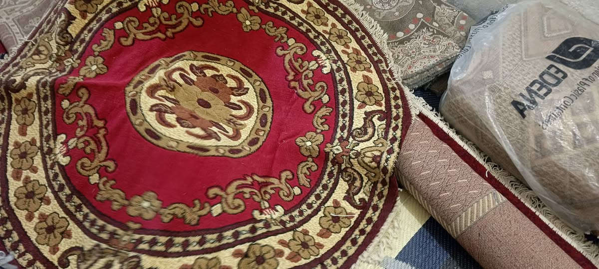 زوالي انظاف مال بيت  2 مستخدمات قليل مضمومات
وحدة 3في 4
والثانية 4في 5
سعرهن مناسب 
وياهن دواسة ومدات اثنين
للاستفسار ***********
