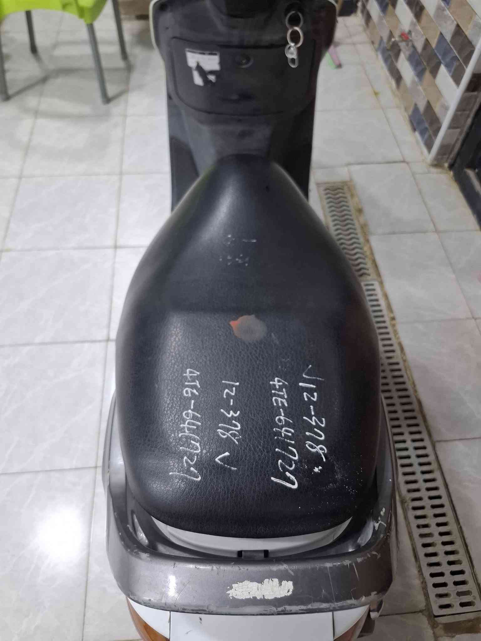 دراجه للبيع فراشه جديده حاويه كفاله عامه مكينه ناعمه فول المكان ديوانيه حي العسكري للاتصال على هذا الرقم ***********
