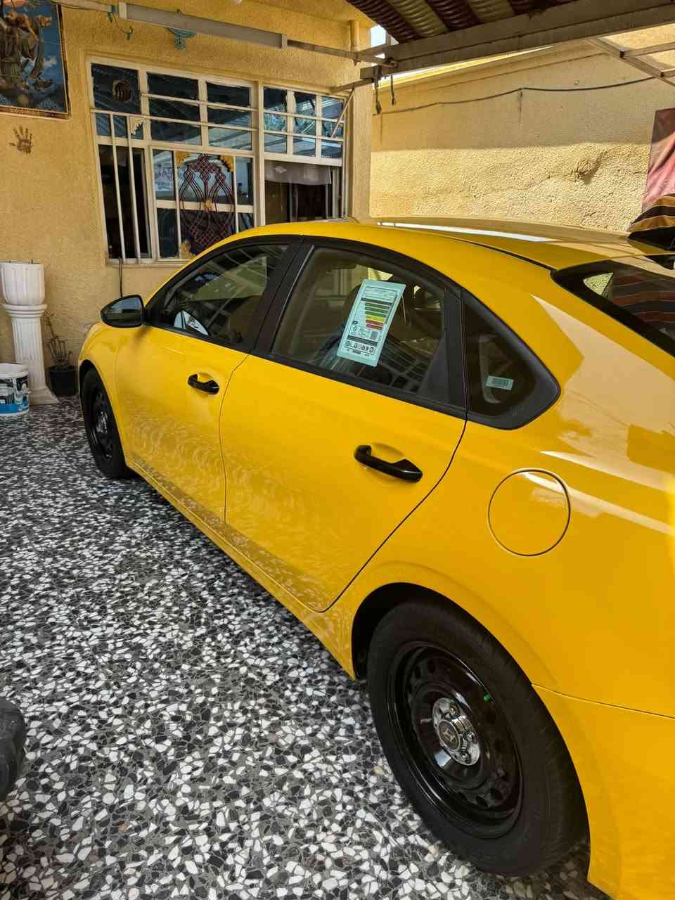 السلام عليكم 
كية فورتي موديل 2020  الحادث فقط الماصده بدون ايرباك وتبديل  مكفولة گير at مكينة 2000 دوش تخم تاير ومكينة وصدر وكير وتبريد كله مكفول دوشمة عامة السيارة جديده كلش مكاني بغداد ***********
