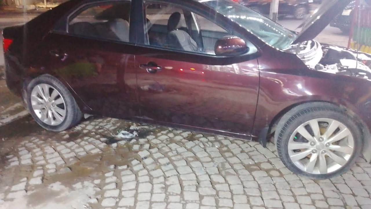 يالله السلام عليكم سياره كيا سيراتو موديل 10. السياره بيه قطعه وحده صبغ بس جاملغ يمنه السياره معروضه ب80 وبيه مجال وبلخدمه 
 العنوان الكراده 
***********
