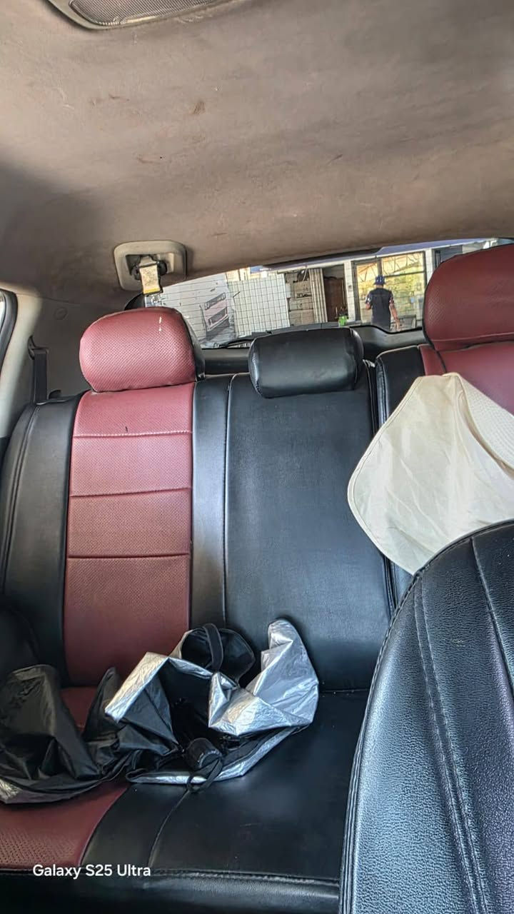السعر 125وبيها مجال قليل
سلام عليكم سبورتج 15امريكي 
محرك وكير خير من الله تبريد ثلج 
كشنات جلد جديد مسويها 
شاشه فول كبيره 
تخم تايرات 
تشغيل عن بعد ابلادي مسويها 
بيها بابين عكس السايق مبدلات 
جاملغ امامي مصبوغ 
باب خلف السايق بي بارد 
مغلفه الجام ضد الشمس
بسمي السياره شرط التحويل
رقم الهاتف ***********
