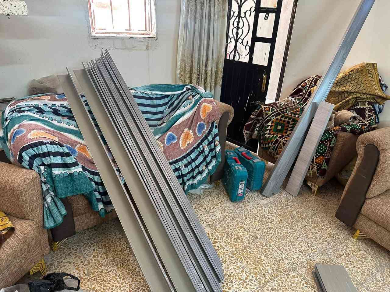 تخم 5 قطع حطاطة درجى اولى مستخدم قليل 
قطعتين كبير 
قطعة وسط 
قطعتين صغير 
للاستفسار ***********
