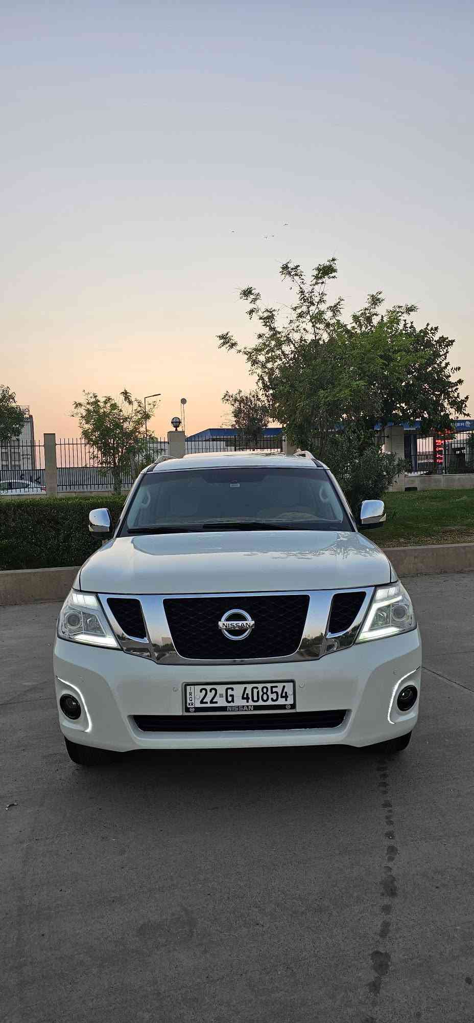 نیسان پەتڕۆڵ مۆدیل2011ی خەلیجی 
مواسەفاتی se فول مواسەفاتە 
 سلایت . شاشە و کامیری دواوە . کامیرەی پێشەوە خەزنیش دەکا. تەبرید مەرکەزی. سەلاجە. حەساس. بەسمە . دەرگا بەسمە. ویل 20. شاشەو سوکانی 2024ی لەسەرە. هتد....
سەیارەیکی زۆر جوان و بەرچاوە.  
بۆیاغ عامە بە بێ لێدان پێش و پشتی کەپسە. ناو دەرگاو دینگەش نیەتی. هەمووی بەشەرت. 
مەکینە مەرغوبەکەیە محەسەنە 5600 تە 
گێر مەکینە تەقەو رەقە هەمووی بەشەرت. 
ڕەقەم و سەنەوی و ژینگەی نوێیە
سەنەوی و ژینگەی تا 24-5-2029 تازەیە
بەناو خۆمە بەناو کردن غەرامە هەمووی بەشەرت
$9 وەرەقەی غەرامە لەسەرە بە داشکناوە  پاش مەعامەلە دەیدەمەوە. 
سعری 145$وەرەقەو مەجالی تێدایە
لە هەولێرم  ژ.مۆبایل+ڤایبەر+واتساب*********** أربيل, العراق
