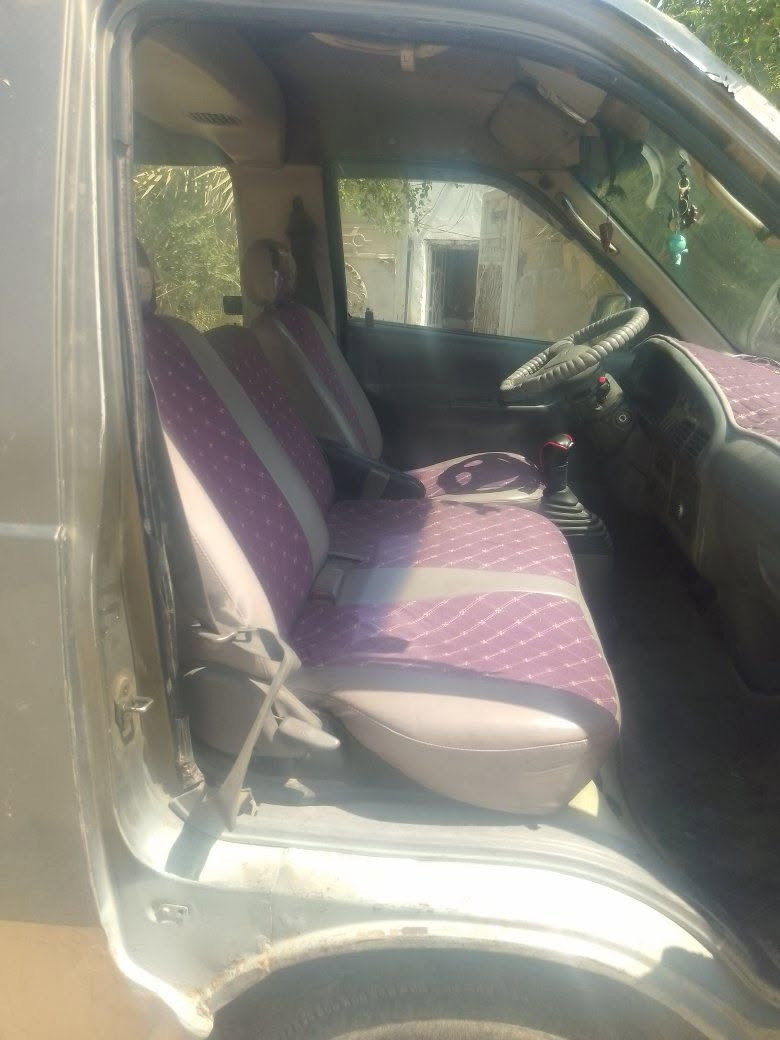 السلام عليكم بريجو موديل 200 رقم بصره انكليزي للبيع او امراوس كيه حمل كير محرك مكفولات محرك قبل شهر جفته تخم تاير استوني شادهن شواصي بس جهت السائق معمرالسياره خير من الله كبل للعمل العنوان نجف ناحيه القادسية مبايل ***********.     الثاني بي واتساب ***********
