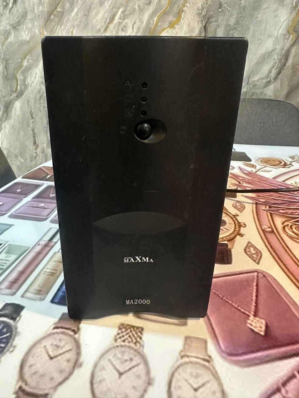 سلام عليكم 🫡 UBS للبيع تفاصيل بلصوره استخدام شخصي جهاز لا مبدل لا مفتوح لا مصلح بلادي الاصلي  جنت اشغل عليه تلفزيون وps4 وثنينهن بعتهن بقى بس هذا  للبيع 70 الف مكفول قفل ويا توصيل  لباب بيت 
***********
