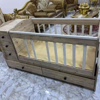 سرير طفل هزاز للبيع السعر 100 الف  الموقع بغداد حي الجهاد المكاسب 0770...