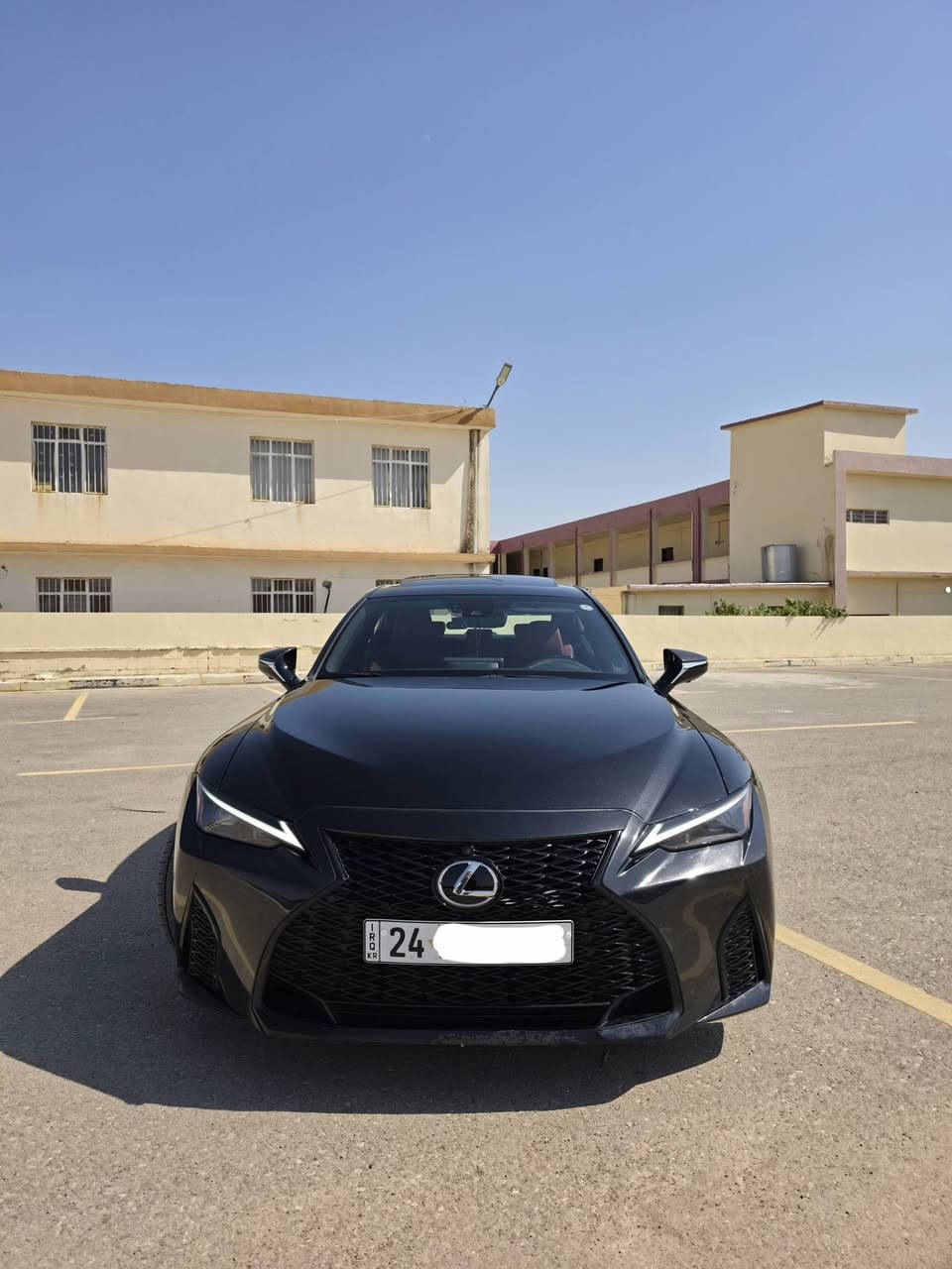 🔱lexus is 350 2023 fsport F1🔱
انظف و اجمل is بكلل عراق 
سيارة جديدة بحالة شركة 
ماشية ١٣ الف ميل 
فول مواصفات 
٥ كاميرات 
رادار360 
حساسات 360 داخل احمر
لون اسود كرستالي ملكي 
سيارة دفع خلفي 
شاشة جبيرة كراسي ميموري(خزن) و هيتر و تبريد 
ستيرن هيتر 
الي يعرف بلis يعرف شنو f1 
ليد داخلي ليلي خفي 
حادث سيارة موضح بصورة بيهة نص جاملغ 
بدون قطرة دواخل بدون ابرباك 
سيارة بحالة شركة جديده كلش 
عليها تايرات خلفيه سايلنت بدون صوت من ماركت اوتاني اصلي
وسياره عليها مرايات اصليه كاربون فايبر وا يدات نيكل اصلي 
***********
سياره طالب بيها 3.55 وبيها مجال الي من صدق يعشق شي اسمه ارنوبه 🖤🇯🇵
