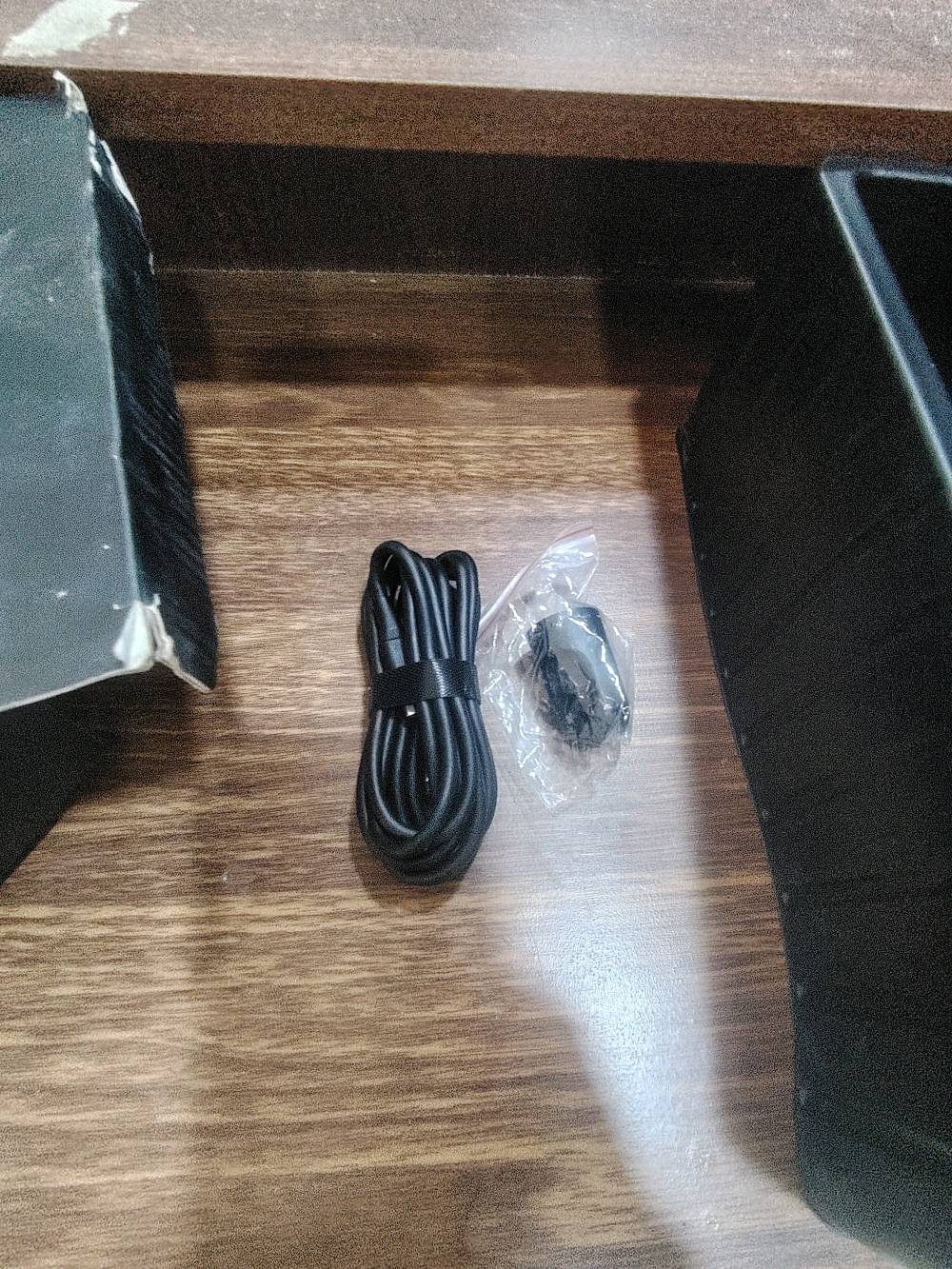 السلام عليكم
توفر عندي مايك من نوع GM7 غير مستعمل نهائيا بسعر 20 الف فقط وقطعه واحده عندي مكاني بغداد حي الجهاد شارع الشارقه