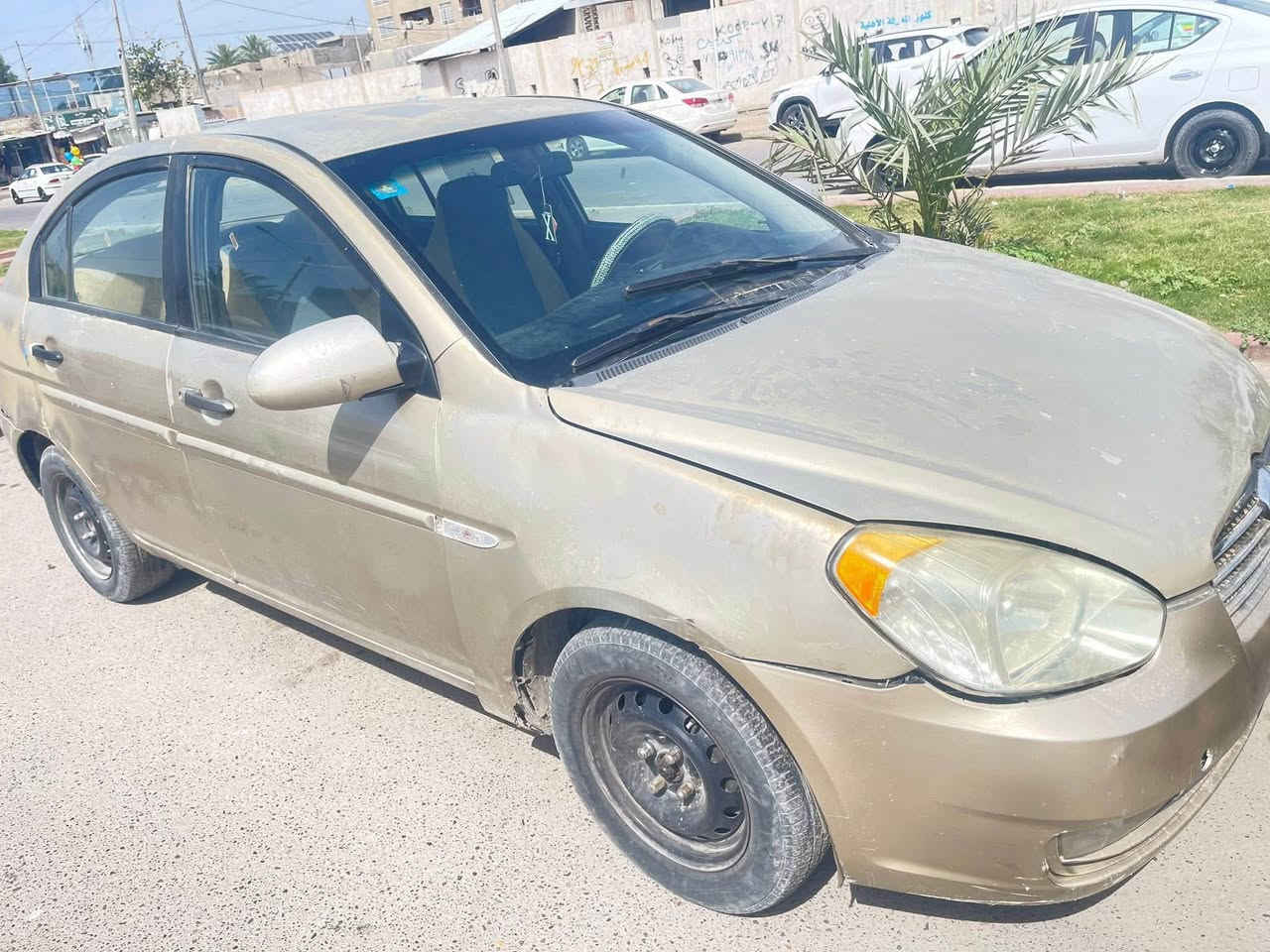اكسنت ٢٠٠٧ للبيع محرك جديد  كفاله هزه رقم انكليزي منظومه تبريد جديده السياره بيها ضربات وكشرها جارد 
بسمي رقم بغداد. رايدها. ٦٥ 
***********
