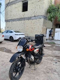 بوكسر للبيع 23 اي نقص مابيها فقط مجفته تجفيت نضيف الدراجه نكره تجي وتش...