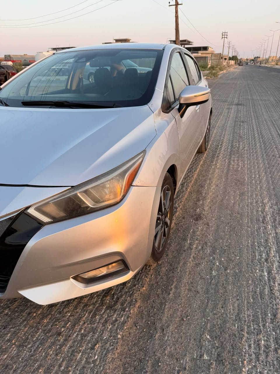 فيرسا 2021 SV

سونار موجود 

داخل وخارج كلش نظيفة 
كلش قتصادي

نضامين قيادة
عادي + سبورت 

بصمه

تحكم ستيرن 

شاشة تدعم كار بلي

كامرة خلفية 

كروز سرعه

حساسات خلفيه

مانع اصطدام

تحديد مسار

مانع انزلاق

تحكم امرايات جانبية
مكينه كير جاهزه من
رقم واسط سياره معوقين بعدلها  سنه وينفك الحجز 

للبيع او مراوس 
مكان السياره بالكوت
***********
