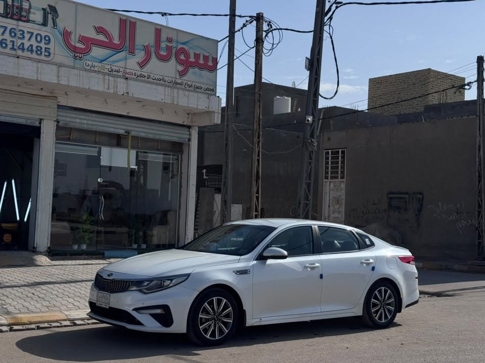 السلام عليكم ورحمة الله وبركاته للبيع :
كيا اوبتيما موديل 2020 السيارة كفال عامه 
خليجي محرك 2400 السيارة جاهزة بالكامل دوشنه كشنات شاشة كامرة خلفية مري شفط تخم تاير جديد السيارة ماشية 115الف سونارها مرفق بالمنشور السيارة بأسمي عارضها 
ب١٩٥ للاستفسار : ***********
