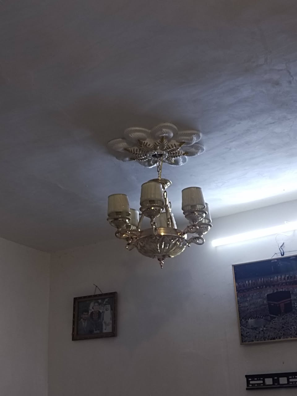 ثريات • كزاز • سعر خاص