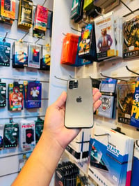 آيفون 13 برو ماكس • ٢٥٦ • بطارية ٨٣