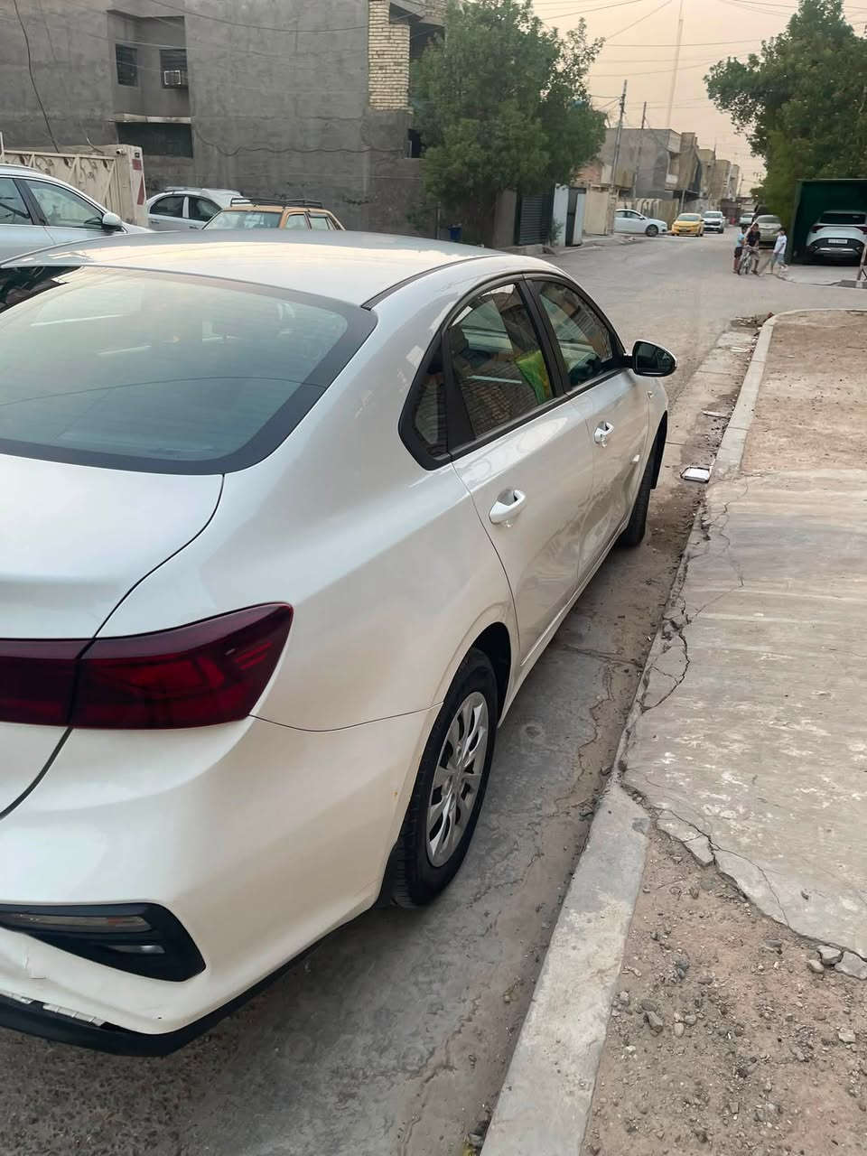 للبيع سيراتو مديل 2019 ماشيه 115الف بسمي مكينه 2000 شركه البخيت السياره  مكينه وكير وصدر وتخم تاير كله مكفول  تحويل مباشر   السياره بيه بارد بحافه والبنيد   كلشي موضح بل فديو  وبيه صبغ باب وبيه باب امبدل اصلي اصلي وكاله. كلشي  واضح بل فديو  السعر 138وبيه مجال مكاني دوره نهايه شارع 60  ***********
