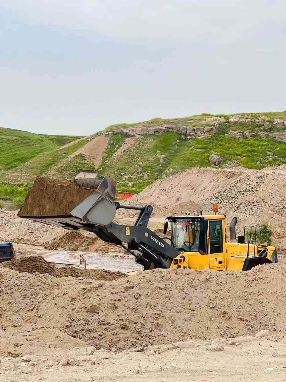فولفو ٢٠٠٥ • مكينة جديدة • بدون صبغ