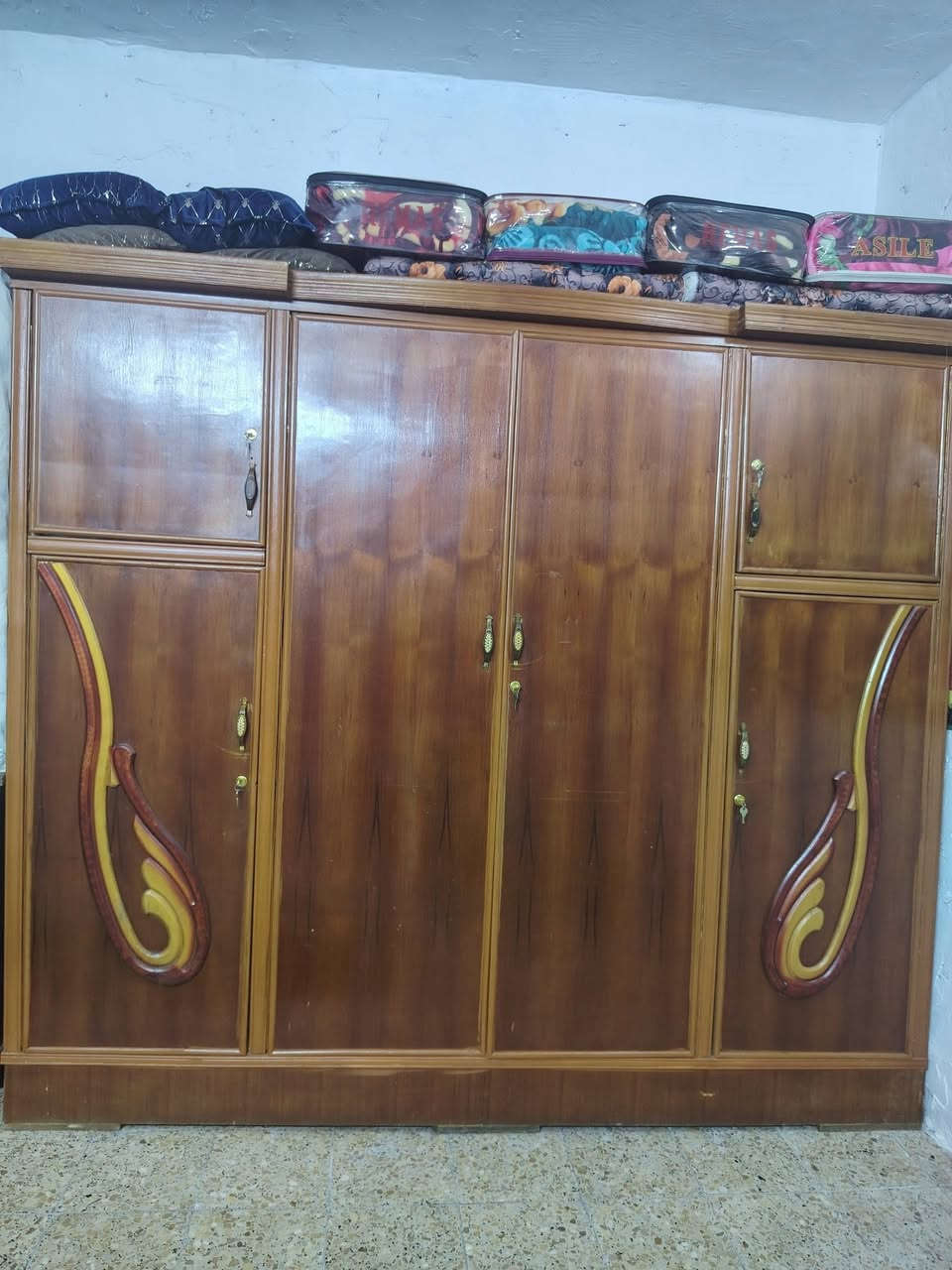 ياالله
السلام عليكم /  غراض متنوعة للبيع
كنتور ٤ باب 250
بوفية ٤ أبواب 125
ميز بلازمه 100
للاستفسار الاتصال او المراسلة عبر الواتساب على هذا الرقم *********** صاحب الغراض
