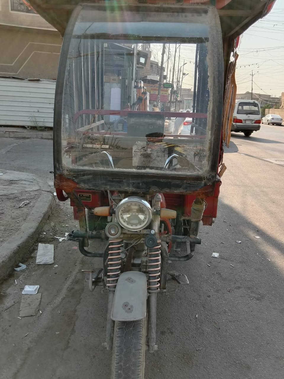السلام عليكم ستوته دايوان للبيع موديل 21 ستوته رقم وسنويه السعر 1500وبيه مجال مكان بغداد البياع رقم الهاتف ***********
