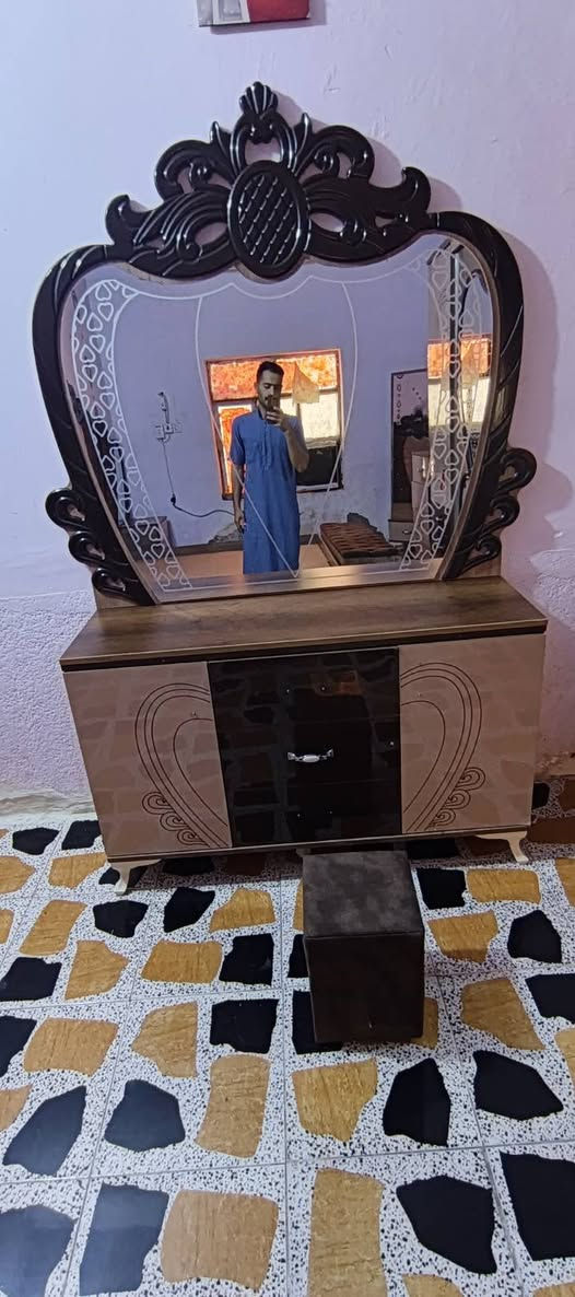 غرفة نوم تركية 6 قطع اخت الجديدة
للتواصل ***********

