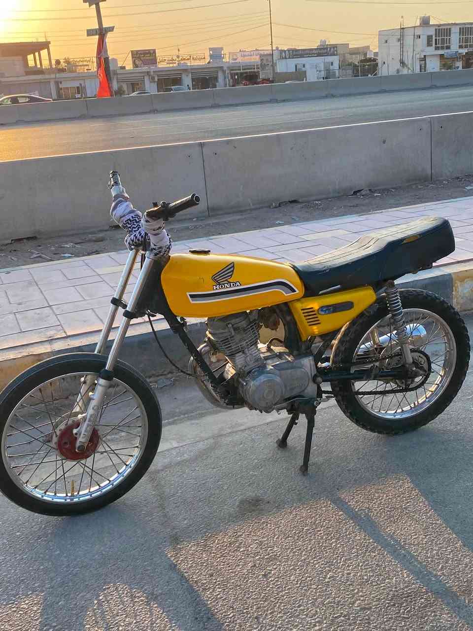 كلك للبيع نضافه شوفت عينك دراجه تخبل محرك ناعم مفتوحه مرا واحد سعر 270وبيه مجال قليل ستفسار راسلني خاص وهاذا رقمي ***********
