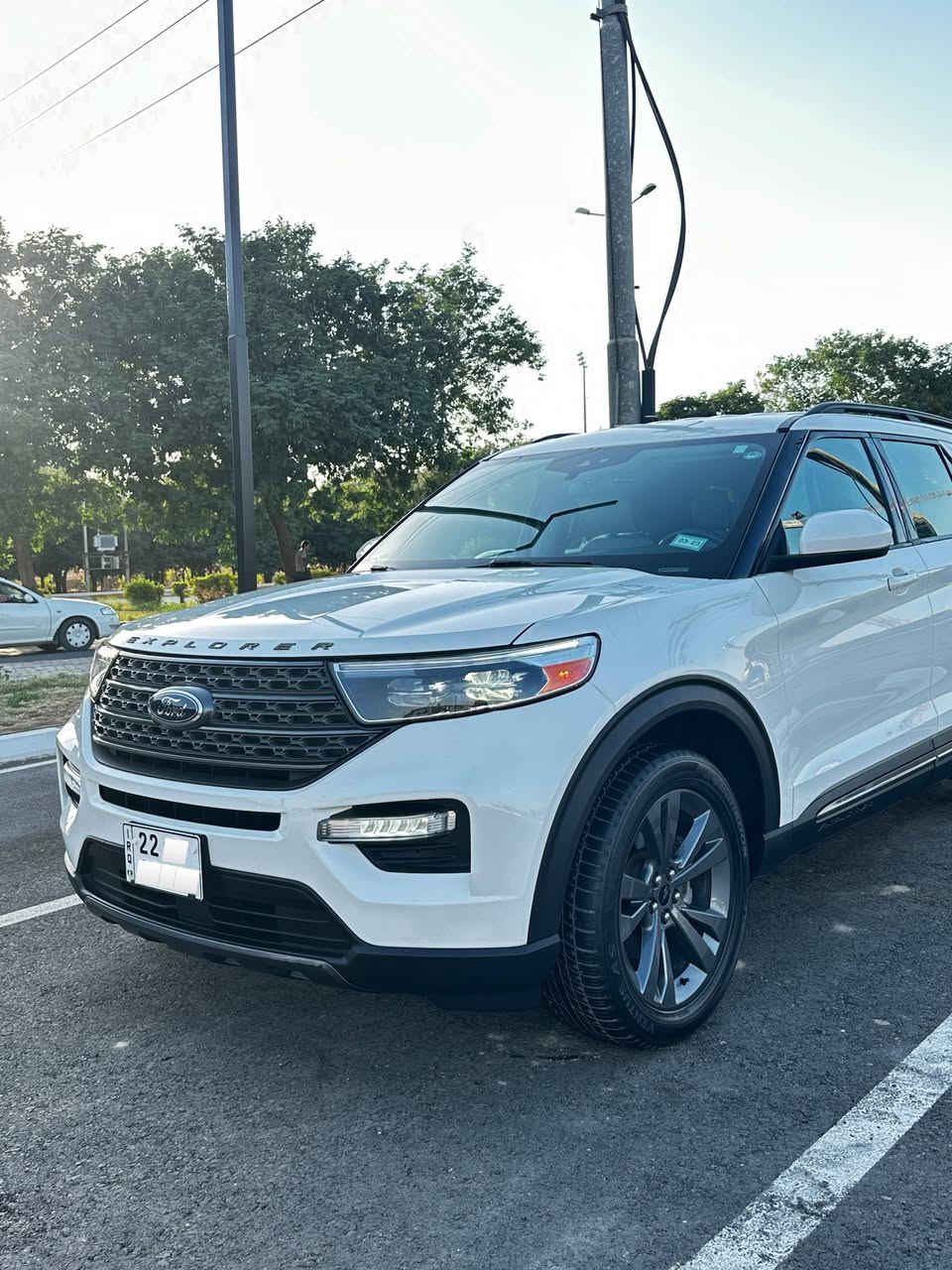 FORD EXPLORER 2021 XLT
بِسْمِ اللهِ الرَّحْمَنِ الرَّحِيْم 
عربي / كوردی 
عربي 
فورد اكسبلورر موديل ٢٠٢١ وارد امريكي كلين تايتل بدون صبغ فقط مكان واحد PDR بدون دواخل بدون أرباك أماميه صورة الحادث والسونار موجود بصور ماشي ( ٦٥ ) ألف ميل كير والمحرك بشرط رقم اربيل سنوية و هزة جديد حتى ( ٢٠٢٩ ) سيارة جاهزة و بدون نقص .
المحرك : ٤سلندر- تيربو - حجم : ٢٣٠٠ - قوة : ٣٠٠ حصان 🐎 .
رقم الشاصي : (1FMSK7DH1MGA82423)
مواصفات ( XLT )
١-رادار أمامي         ٢-٧راكب 
٣-لایت زنون          ٤-داخل VIP 
٥-لايت أوتو           ٦-٣قطع تبريد 
٧-قفل تلقائي         ٨-فوليوم
٩-جام أوتو           ١٠-بصمة
١١-٦مود قيادة        ١٢-تحدید سورعة
١٣-كشن كهرباء      ١٤-حاسة خلفي 
١٥-بگلايت ليد        ١٦-كاميرا
١٧-مود تراکشن      ١٨-قفل تلقائي
١٩-كود أبواب        ٢٠-لايت ليد 
٢١-بلاجكتور         ٢٢-ابواب بصمة
٢٣-كشن جلد         ٢٤-كير ماوس 
٢٥-مسجل شاشة   ٢٦-گيچ اليكتروني
٢٧-كشن هيتر       ٢٨-ويل 20 
٢٩-مود أوتوبان    ٣٠-شغال
٣١-رادار جانبي     ٣٢-مود sport 
٣٣-داخل کریمي     ٣٤-ستيرن هيتر 
٣٥-مود أوتوهولد   ٣٦-بريك بصمه
٣٧- کشن مساج     ٣٨-مود eco
٣٩-بلاك ايدشن     ٤٠-اوتو ستارت ستوب.
مكان : كلار - سليمانية 
سعر : ( ٢١٥ ) ورقة 💸 
رقم تلفون : 
       واتساب 
          📥
  ( *********** )
 ( *********** )
كوردی 
فۆرد اکسپلۆرر  مۆدێل 2021 وارد ئەمریکی کلین تایتڵ تەنها یەک پەڵە PDR هەیە بێ ناوگرتن بێ ئێرباگی پێشەوە سۆنەر و وێنەی حادیسەیم داناوە ( 65 ) هەزار ميل ڕۆیشتوە گێڕ و مەکینەی بەشەرت ڕەقەم هەولێر سەنەوی و هەزەی نوێیە تا (2029 ) سەیارەیەکی خاوێن و بێ مەسرەفە .
مەکینە : 4بستۆن - تۆربۆ - قەبارە : 2300 - هێز : 300hp 🐎 . 
ڕەقەم شاسی : (1FMSK7DH1MGA82423)
مواسفات ( XLT  )
1-ڕاداری پێشەوە    2-تەحدید سورعە 
3- 7نەفەری           4- لایت زینۆن 
5-ڤۆلیۆم               6- 3مەقعەد تەبريد 
7- لایت ئۆتۆ          8-جام ئۆتۆ 
9-کوشین کارەبا     10- 6مۆد لێخوڕین 
11-مۆد تراکشن     12-ئاوێنە ڕادار
13-بەسمە             14-ویل 20 
15-لایت لید          16-کامێرا 
17-قوفڵی زیرەک   18-بەگلایت لید 
19-کۆدی دەرگا      20-حاسەی دواوە 
21-بلاجکتۆر         22-دەرگا بەسمە 
23-شغال              24-گێر ماوس 
25-کوشین هیتەر   26-گێچ ئەلیکترۆنی 
27-شاشە گەورە     28-كوشین جلد 
29- ئۆتۆ هۆڵد        30- برێک بەسمە
31-سوکان هیتەر    32-مۆدی sport 
33-ناوکرێمی         34-سندوق شەفت
35-مۆدی ئۆتۆبان   36-کوشین VIP
37-کوشین مەساج  38-مۆد eco 
39-بلاک ئیدشن       40-ئۆتۆ ستارت ستۆپ .
شوێن : کەلار ـ سلێمانی 
نرخ : ( 215) گەڵا 💸 
ژ.م :   واتساب
            📥
 ( *********** )       ( *********** )

