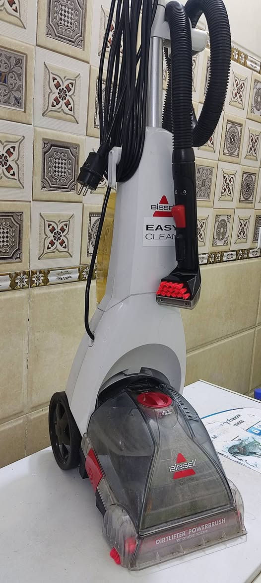 مكنسة غسيل زوالي ماركة بيسيل الأمريكية باله غسل وتنشيف السعر ب165الف
***********
