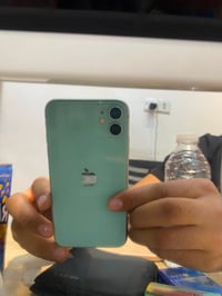 آيفون 11 • ٢٥٦ • نضافه ١٠٠٪